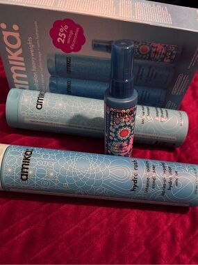 New Amika Hydro Rush Hydration Full Size Shampoo & Conditioner Set